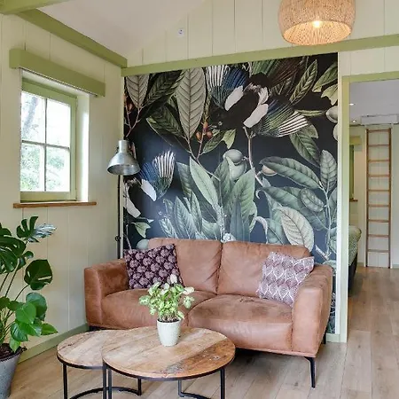 Dağ evi 'onder De Boompjes'