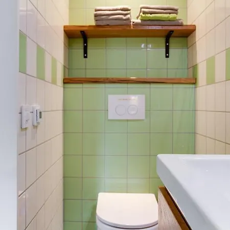 'onder De Boompjes'